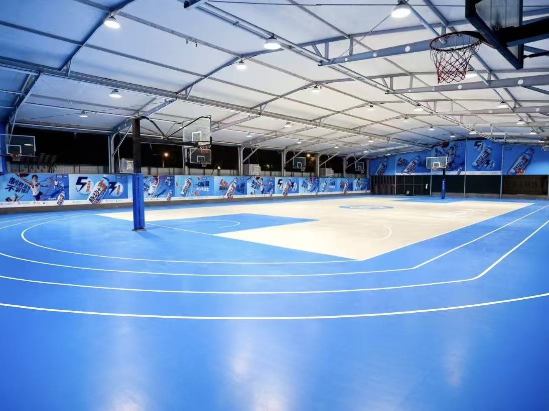 硅PU vs 丙烯酸 vs 环氧,三大球场材料区别全解析