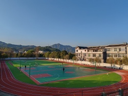 为什么有的球场越打越滑？源头厂家深度解析防滑失效真相