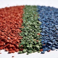 跑道材料怕晒吗？抗老化、抗 UV 性能怎么样？